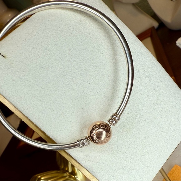 EUC Pandora Sterling Silver Bangle Bracelet w/ Pandora Rose Clasp - Picture 12 of 17